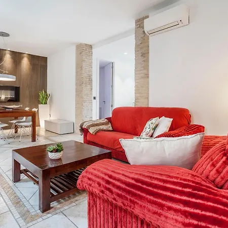 Casa Espectacular De Diseño Con Jardin Interior Сasa de vacaciones *