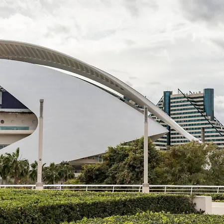 Travel Habitat Alameda Suites. * Valência