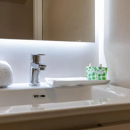 Apartamento Travel Habitat Alameda Suites.