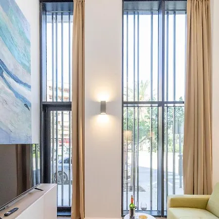 Travel Habitat Alameda Suites. * Valência