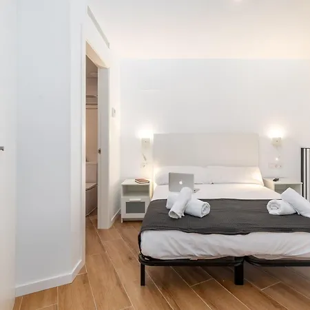 Travel Habitat Alameda Suites. Apartamento Valência