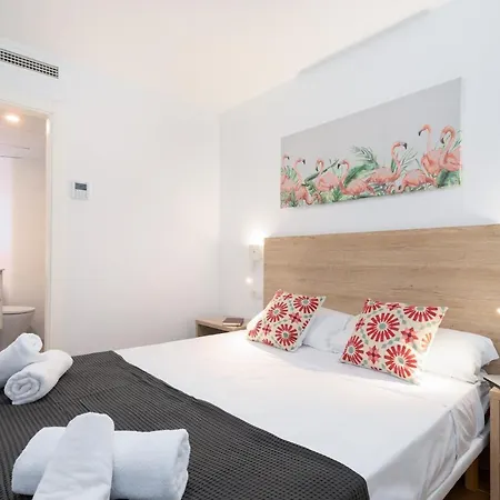 Apartamento Travel Habitat Alameda Suites. Valência