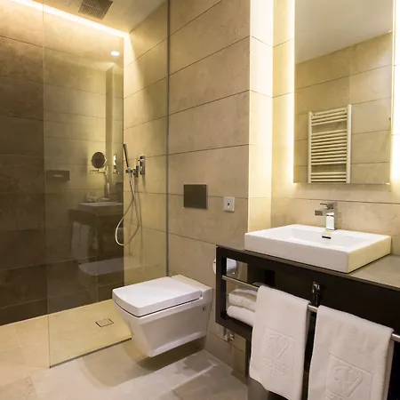 Vincci Mercat Hotel