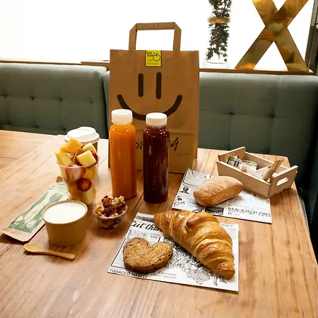 ホテル Petit Palace Ruzafa バレンシア