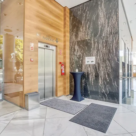斯考特而索罗拉宫酒店 酒店