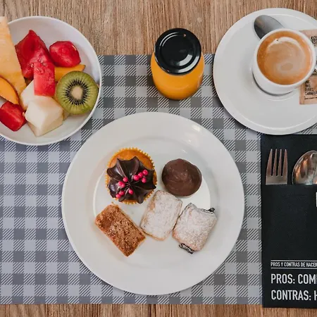 One Shot Reina Victoria Hotel 4*