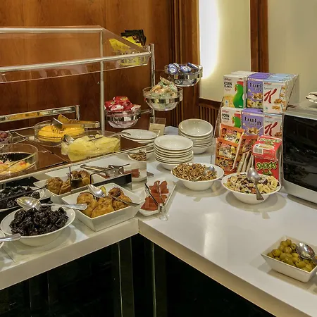 Melia Plaza Hotel 4*