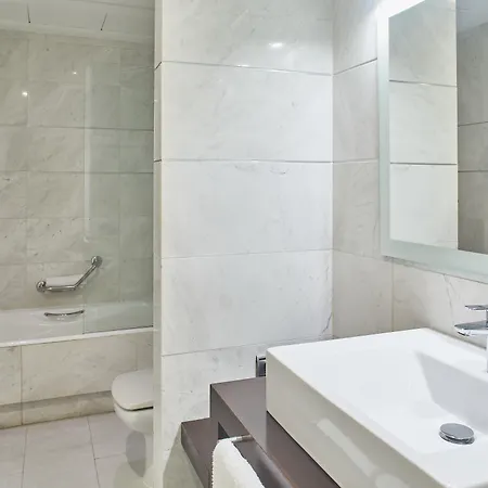 Silken Puerta Hotel 4*