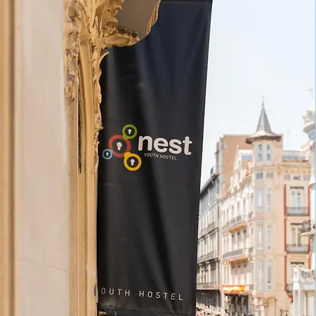 レッド ネスト * バレンシア