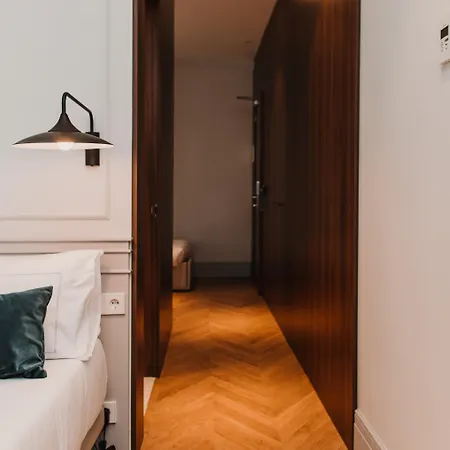 Hotel Mate Collection Helen Berger Valence