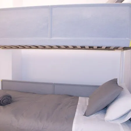 Vivienda Junto A Ruzafa / 6 Pax