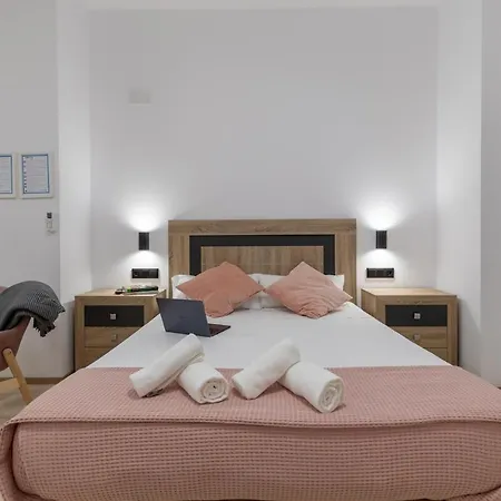Travel Habitat La Marina Real Valence