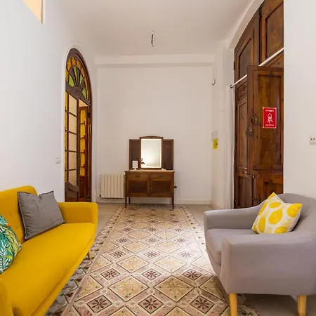 Florit Flats - Traditional House In El Cabanyal *