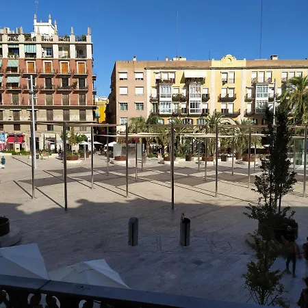 Flats Friends Plaza De La Reina Pensjonat Walencja