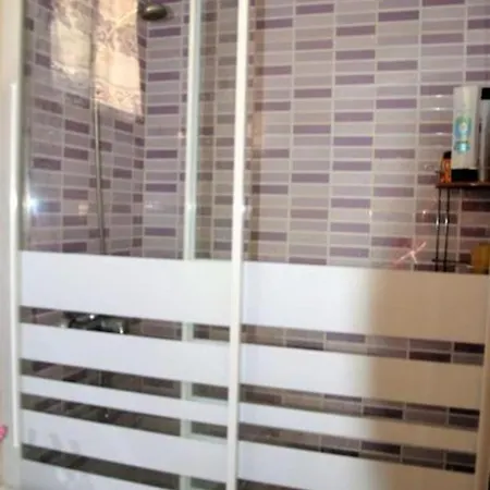 Double Cozy Room. Ruzafa - Perfect Place To