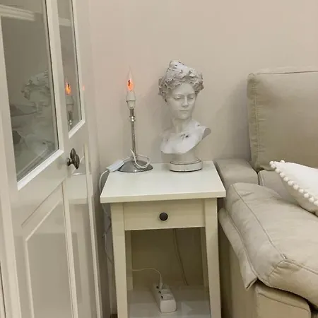 Cozy Luxury Apartments*****. The Center شقة *