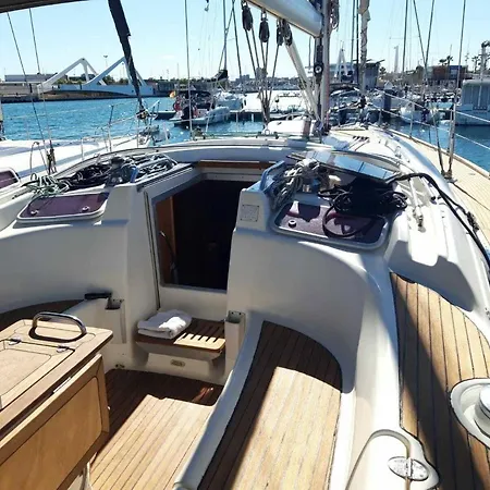 An Amazing Experience Enjoy The From A Boat Up To 8 People Валенсия
