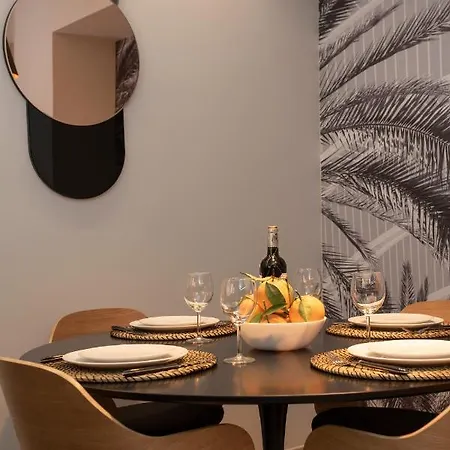 Neobeds - Stylish Modern 1br Near Old Town & Steps From Turia Park Apartment *