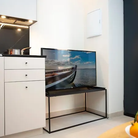 Neobeds - Stylish Modern 1br Near Old Town & Steps From Turia Park דירה