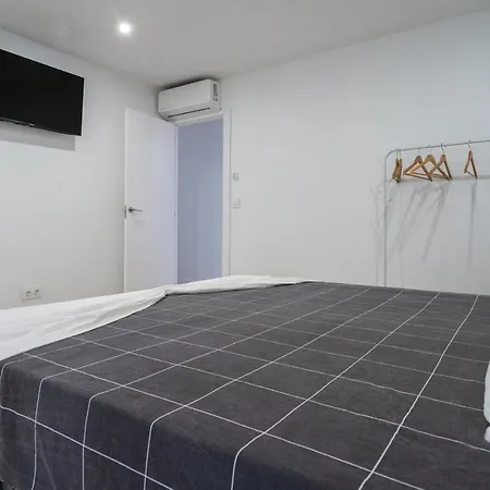 - Spacious Sanctuary In The Heart Of Valencia! - * فالنسيا