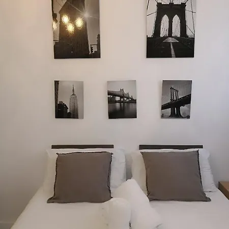 Bonito Bien Comunicado Apartament *