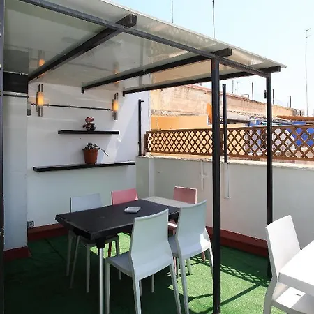 Hostel Room00