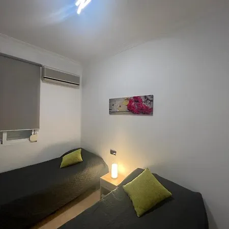 Calle Mora De Rubielos With Free Private Underground Parking * Valencia