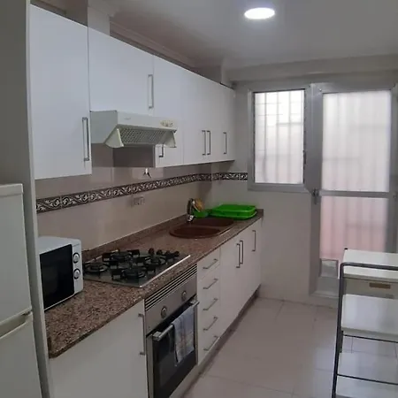 Nuevo Con Terraza Muy Cerca De La Playa