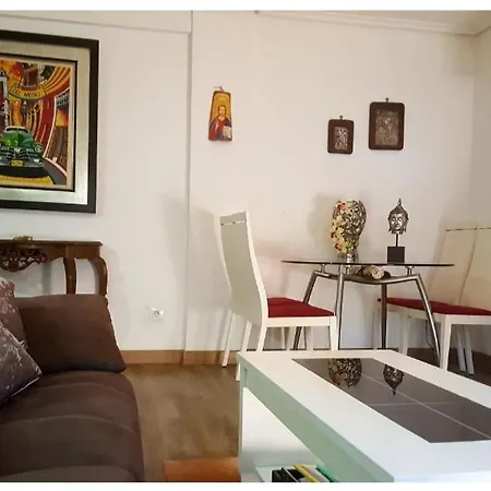 Amplia Con Cama Doble شقة *