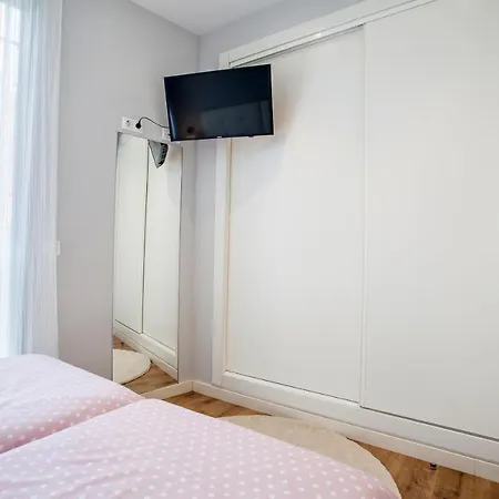 Piso En La Playa, Wifi Gratis Y Ac Апартаменты *
