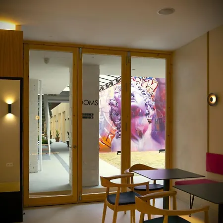 Hotel Mythic Valencia