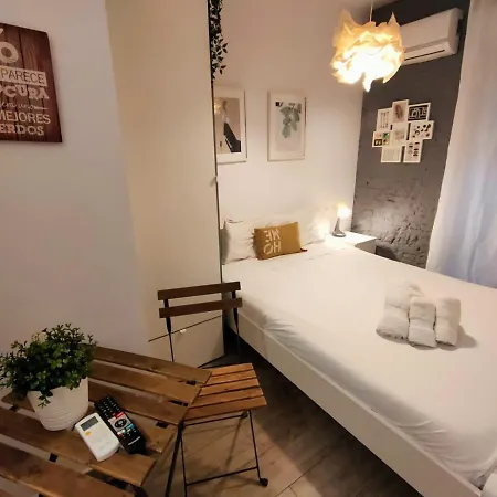 Apartamento Pequeño Con Mini Piscina - No Climatizada Valencia