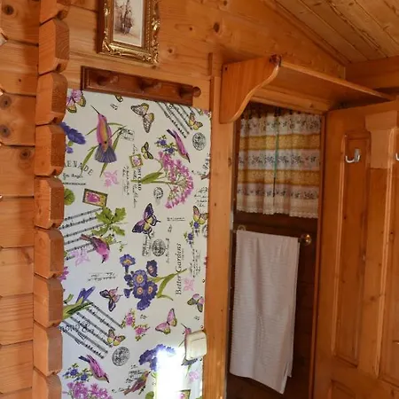 Holiday home The Fool & The Princess Wooden House 2 Valencia