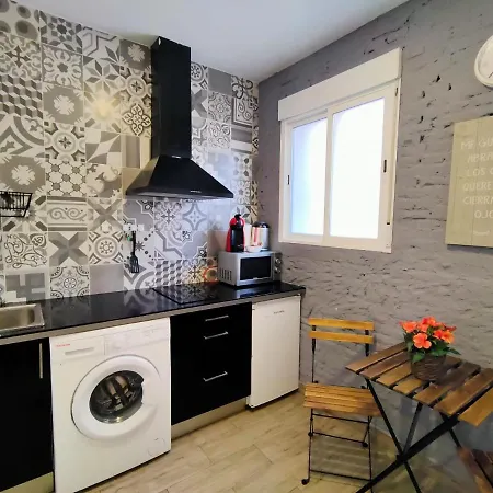 Pequeno Con Mini Piscina - No Climatizada