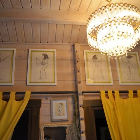 The Fool & The Princess Wooden House 1 Walencja