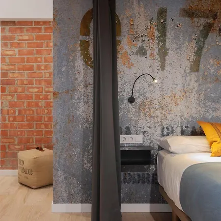 Loft Con Caracter En Valencia. Apartman *