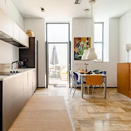 Cozy Loft Patio+pool +wifi Valencia