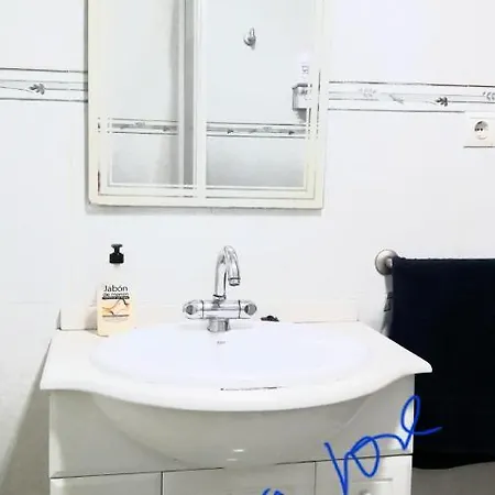 Alquiler Universidades Malvarrosa Playa Maritim Solo Familias Con Ninos Valencia