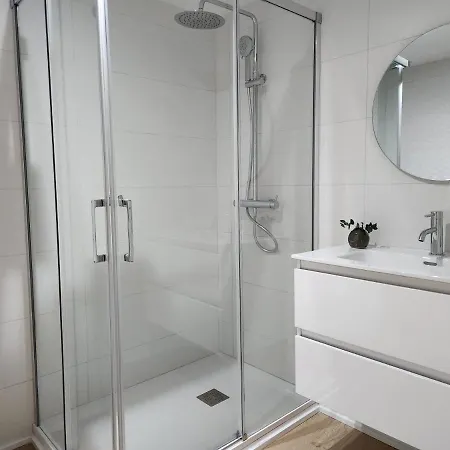 Florit Flats - The Apolo Daire