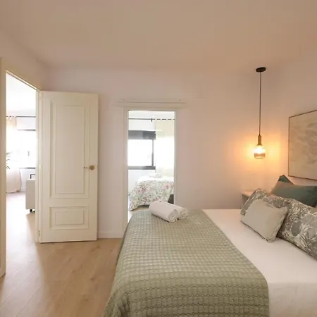 Florit Flats - The Apolo Daire