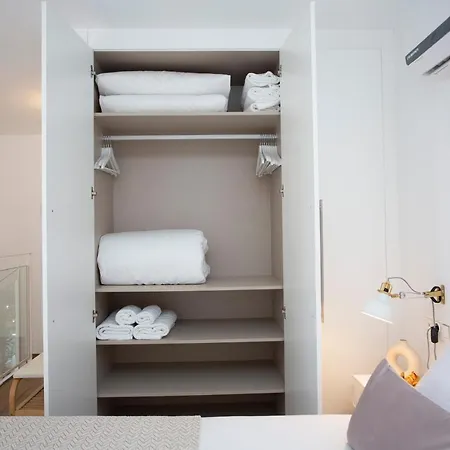 Singularstays Arena Appartement
