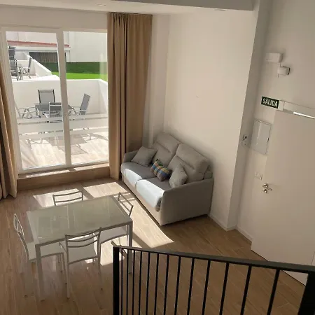 Apartamento Travel Habitat Ave Sorolla Suites Valencia