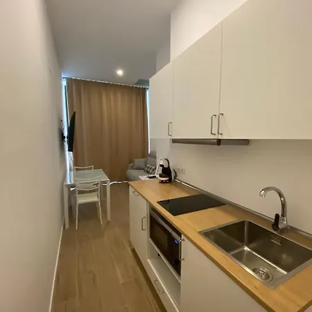 Travel Habitat Ave Sorolla Suites