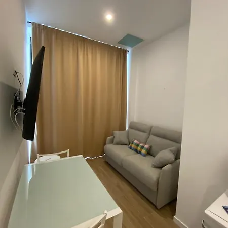 Apartamento Travel Habitat Ave Sorolla Suites