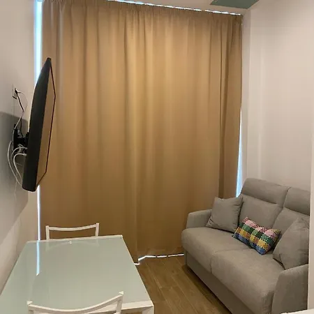 Apartamento Travel Habitat Ave Sorolla Suites *