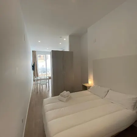 Travel Habitat Ave Sorolla Suites Apartamento Valencia