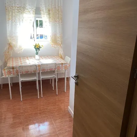 Apartamento Con Bano Y Cocina Privada