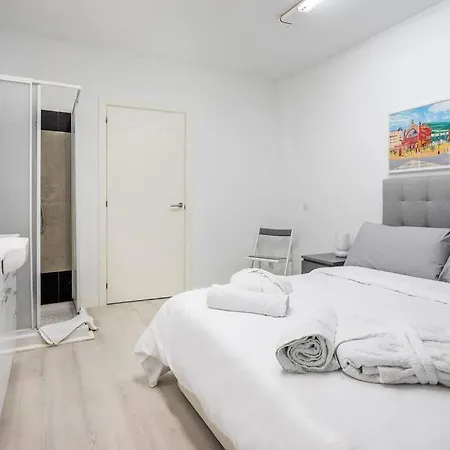 Piso En Zona Exclusiva Calle Colon Appartement