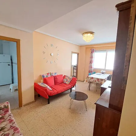 Apartment 3 Bedroom Flat With Wifi *