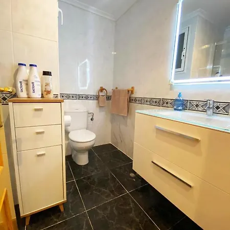 In Great Location In Shared Valenza